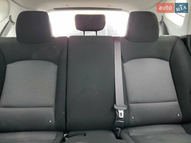 Білий Кіа Soul, об'ємом двигуна 2 л та пробігом 35 тис. км за 6000 $, фото 9 на Automoto.ua