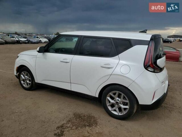 Білий Кіа Soul, об'ємом двигуна 2 л та пробігом 35 тис. км за 6000 $, фото 1 на Automoto.ua