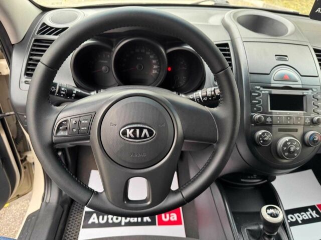 Бежевый Киа Soul, объемом двигателя 1.6 л и пробегом 289 тыс. км за 6690 $, фото 16 на Automoto.ua