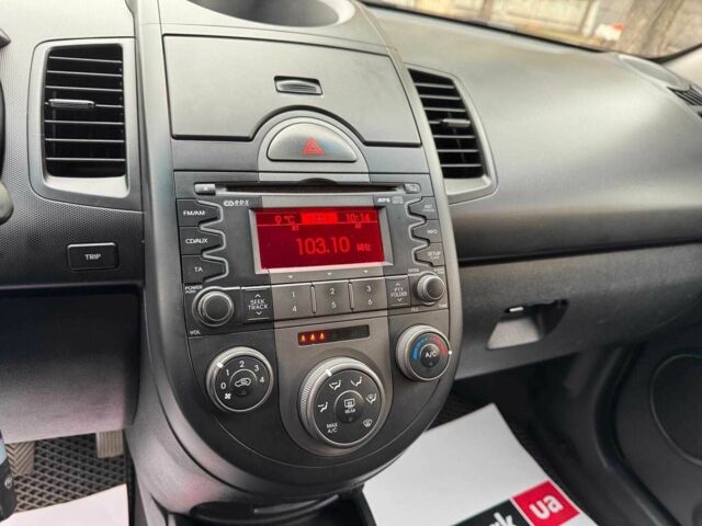 Бежевый Киа Soul, объемом двигателя 1.6 л и пробегом 289 тыс. км за 6690 $, фото 18 на Automoto.ua