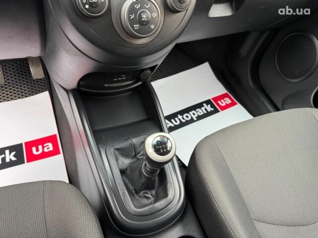 Бежевый Киа Soul, объемом двигателя 1.6 л и пробегом 289 тыс. км за 6690 $, фото 19 на Automoto.ua