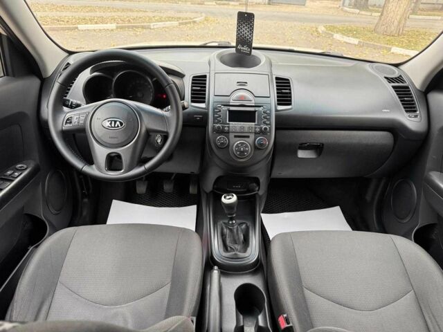 Бежевый Киа Soul, объемом двигателя 1.6 л и пробегом 289 тыс. км за 6690 $, фото 14 на Automoto.ua