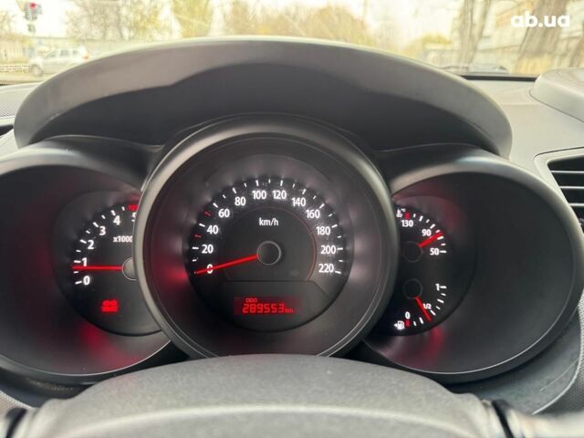 Бежевый Киа Soul, объемом двигателя 1.6 л и пробегом 289 тыс. км за 6690 $, фото 17 на Automoto.ua