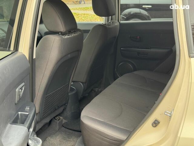 Бежевый Киа Soul, объемом двигателя 1.6 л и пробегом 289 тыс. км за 6690 $, фото 10 на Automoto.ua