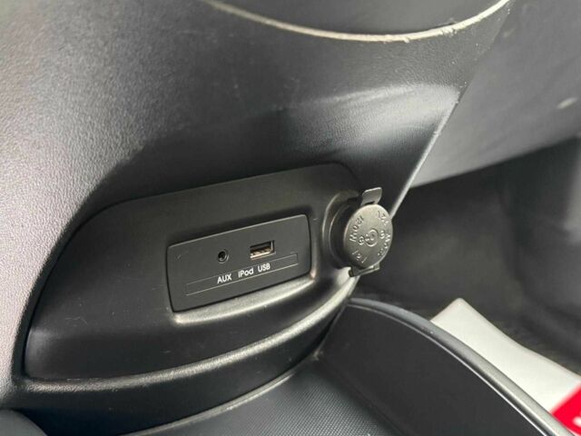 Бежевый Киа Soul, объемом двигателя 1.6 л и пробегом 289 тыс. км за 6690 $, фото 20 на Automoto.ua