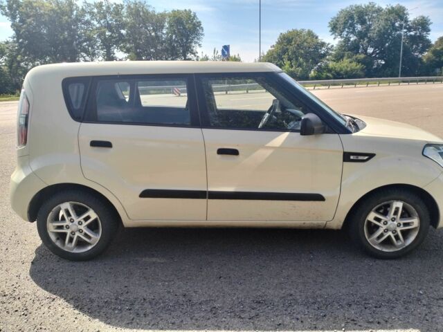 Бежевый Киа Soul, объемом двигателя 1.6 л и пробегом 233 тыс. км за 5499 $, фото 9 на Automoto.ua