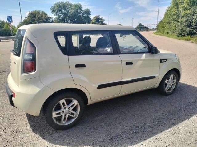 Бежевый Киа Soul, объемом двигателя 1.6 л и пробегом 233 тыс. км за 5499 $, фото 8 на Automoto.ua