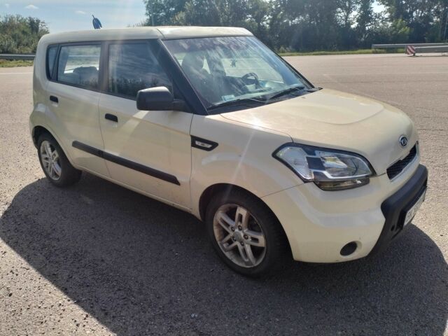 Бежевый Киа Soul, объемом двигателя 1.6 л и пробегом 233 тыс. км за 5499 $, фото 10 на Automoto.ua