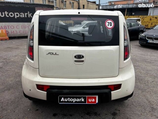 Бежевый Киа Soul, объемом двигателя 1.6 л и пробегом 107 тыс. км за 6990 $, фото 3 на Automoto.ua