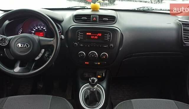 Бежевый Киа Soul, объемом двигателя 1.6 л и пробегом 144 тыс. км за 11000 $, фото 7 на Automoto.ua