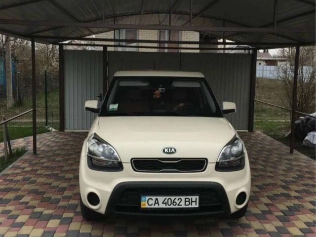 Бежевий Кіа Soul, об'ємом двигуна 1.6 л та пробігом 0 тис. км за 8300 $, фото 6 на Automoto.ua
