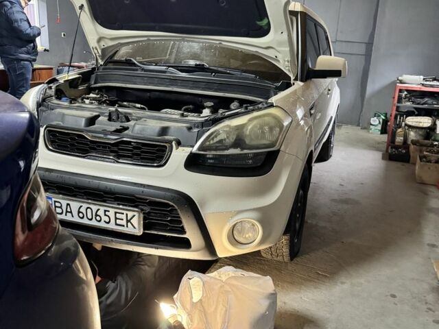 Бежевый Киа Soul, объемом двигателя 1.6 л и пробегом 198 тыс. км за 9500 $, фото 23 на Automoto.ua