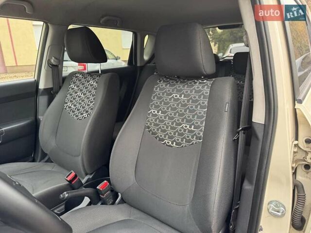 Бежевый Киа Soul, объемом двигателя 1.6 л и пробегом 289 тыс. км за 6690 $, фото 21 на Automoto.ua