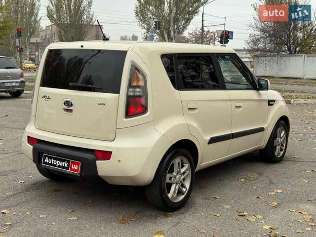 Бежевый Киа Soul, объемом двигателя 1.6 л и пробегом 289 тыс. км за 6690 $, фото 4 на Automoto.ua