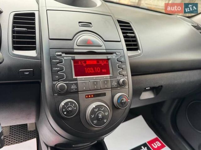 Бежевый Киа Soul, объемом двигателя 1.6 л и пробегом 289 тыс. км за 6690 $, фото 18 на Automoto.ua