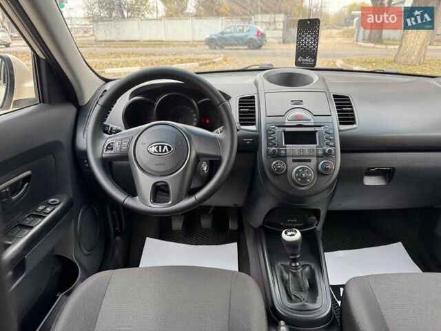 Бежевый Киа Soul, объемом двигателя 1.6 л и пробегом 289 тыс. км за 6690 $, фото 12 на Automoto.ua