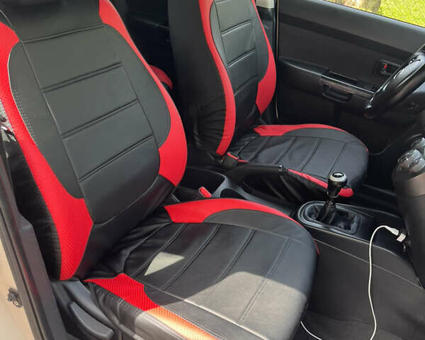 Бежевый Киа Soul, объемом двигателя 1.6 л и пробегом 190 тыс. км за 7400 $, фото 7 на Automoto.ua