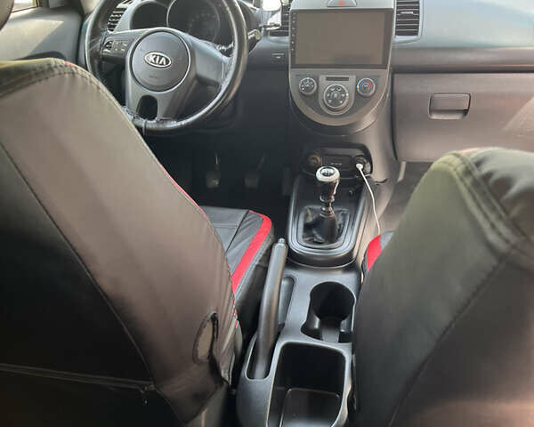 Бежевый Киа Soul, объемом двигателя 1.6 л и пробегом 190 тыс. км за 7400 $, фото 10 на Automoto.ua