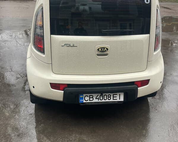 Бежевый Киа Soul, объемом двигателя 1.59 л и пробегом 180 тыс. км за 6700 $, фото 2 на Automoto.ua