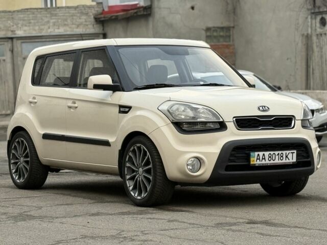 Бежевый Киа Soul, объемом двигателя 1.6 л и пробегом 160 тыс. км за 8000 $, фото 2 на Automoto.ua