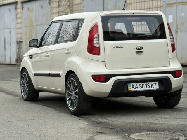 Бежевый Киа Soul, объемом двигателя 1.6 л и пробегом 160 тыс. км за 8000 $, фото 5 на Automoto.ua