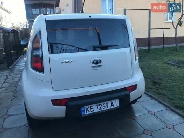 Бежевый Киа Soul, объемом двигателя 1.6 л и пробегом 127 тыс. км за 7300 $, фото 2 на Automoto.ua