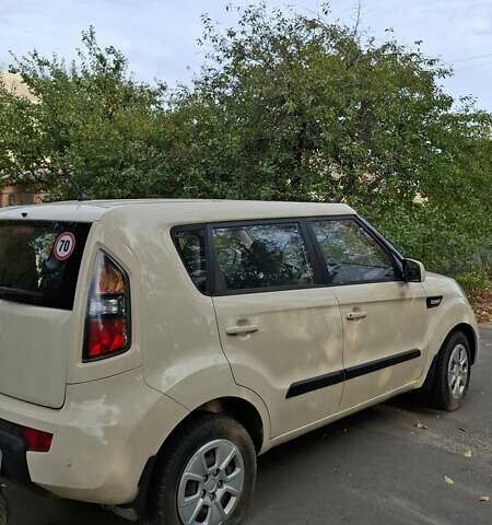 Бежевый Киа Soul, объемом двигателя 1.6 л и пробегом 107 тыс. км за 6700 $, фото 6 на Automoto.ua