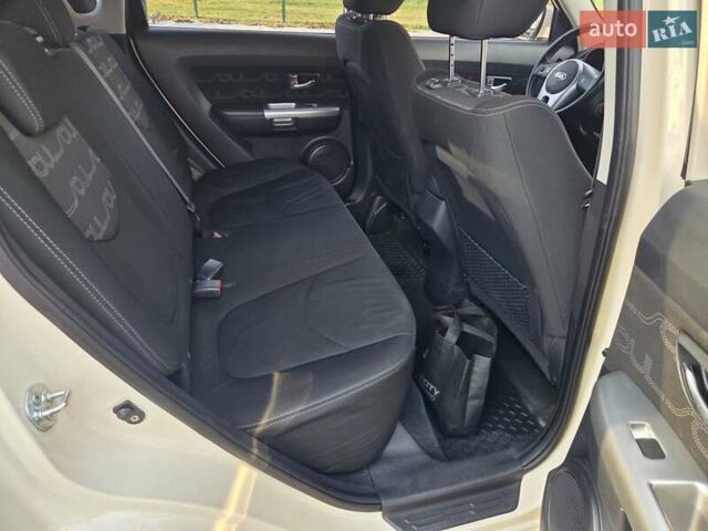Бежевый Киа Soul, объемом двигателя 1.6 л и пробегом 115 тыс. км за 10500 $, фото 23 на Automoto.ua