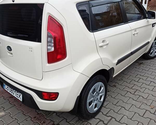 Бежевый Киа Soul, объемом двигателя 1.59 л и пробегом 193 тыс. км за 7200 $, фото 4 на Automoto.ua