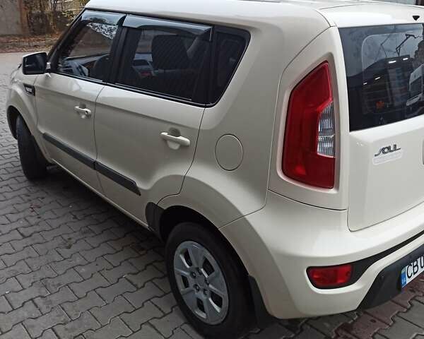 Бежевый Киа Soul, объемом двигателя 1.59 л и пробегом 193 тыс. км за 7200 $, фото 3 на Automoto.ua