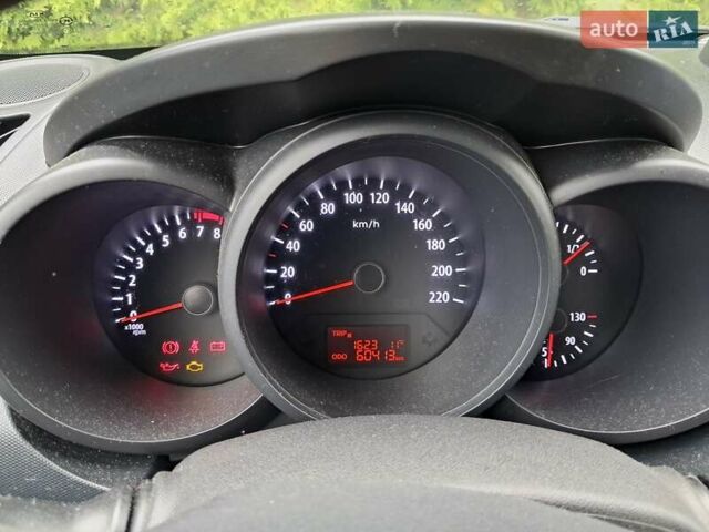 Бежевий Кіа Soul, об'ємом двигуна 1.59 л та пробігом 60 тис. км за 7097 $, фото 5 на Automoto.ua