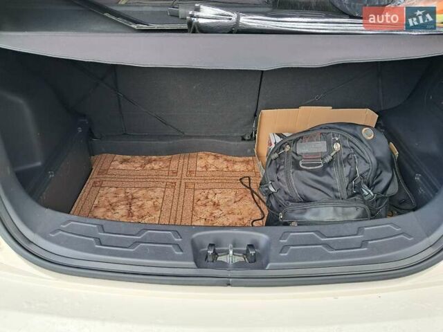Бежевий Кіа Soul, об'ємом двигуна 1.59 л та пробігом 60 тис. км за 7097 $, фото 4 на Automoto.ua