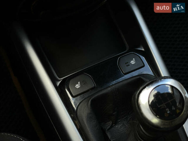 Бежевий Кіа Soul, об'ємом двигуна 1.58 л та пробігом 141 тис. км за 8900 $, фото 13 на Automoto.ua