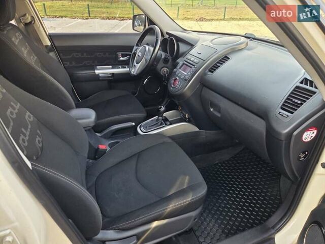 Бежевый Киа Soul, объемом двигателя 1.6 л и пробегом 115 тыс. км за 10500 $, фото 21 на Automoto.ua