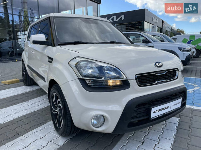 Бежевий Кіа Soul, об'ємом двигуна 1.58 л та пробігом 141 тис. км за 8900 $, фото 3 на Automoto.ua