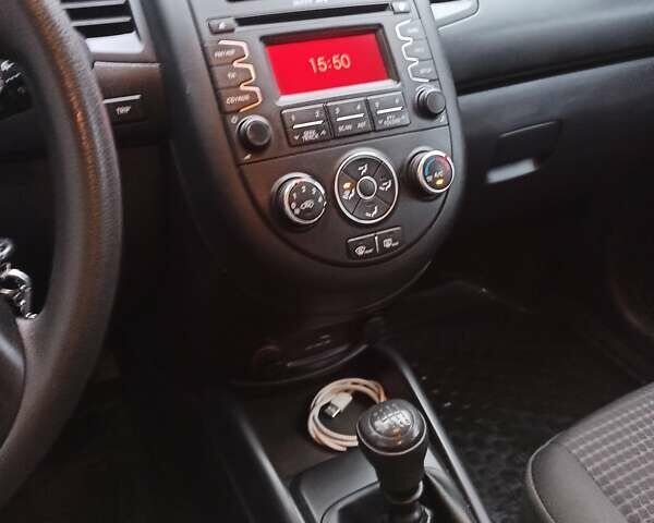 Бежевый Киа Soul, объемом двигателя 1.59 л и пробегом 193 тыс. км за 7200 $, фото 11 на Automoto.ua