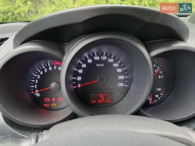 Бежевий Кіа Soul, об'ємом двигуна 1.59 л та пробігом 60 тис. км за 7097 $, фото 11 на Automoto.ua