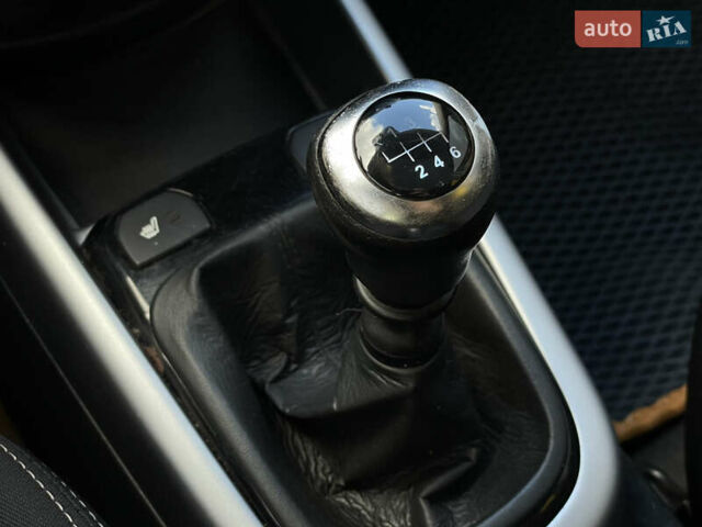 Бежевий Кіа Soul, об'ємом двигуна 1.58 л та пробігом 141 тис. км за 8900 $, фото 12 на Automoto.ua