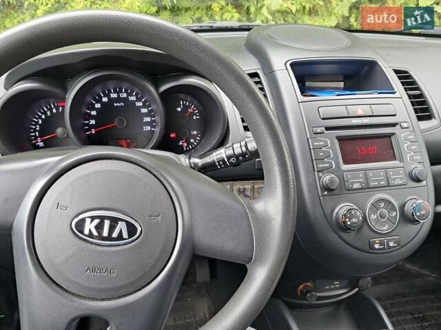 Бежевий Кіа Soul, об'ємом двигуна 1.59 л та пробігом 60 тис. км за 7097 $, фото 9 на Automoto.ua