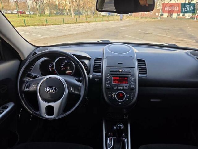 Бежевый Киа Soul, объемом двигателя 1.6 л и пробегом 115 тыс. км за 10500 $, фото 10 на Automoto.ua