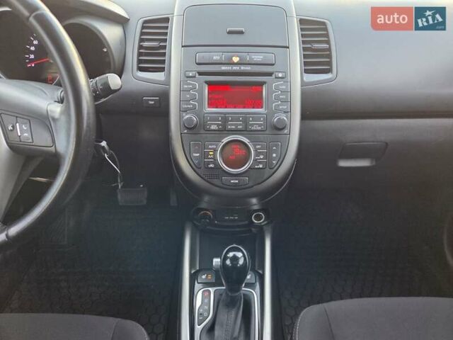 Бежевый Киа Soul, объемом двигателя 1.6 л и пробегом 115 тыс. км за 10500 $, фото 12 на Automoto.ua