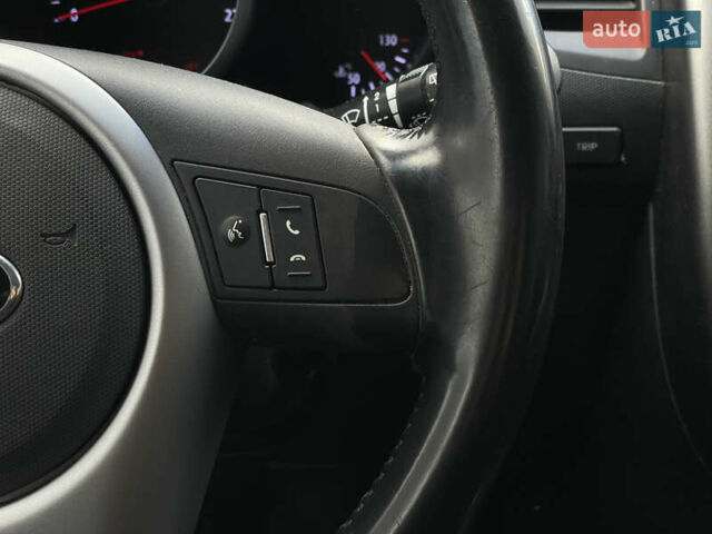 Бежевий Кіа Soul, об'ємом двигуна 1.58 л та пробігом 141 тис. км за 8900 $, фото 15 на Automoto.ua