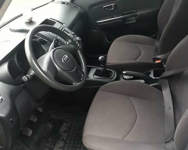 Бежевый Киа Soul, объемом двигателя 1.6 л и пробегом 117 тыс. км за 7000 $, фото 2 на Automoto.ua