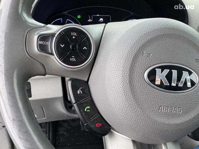 Черный Киа Soul, объемом двигателя 4.2 л и пробегом 122 тыс. км за 10490 $, фото 17 на Automoto.ua
