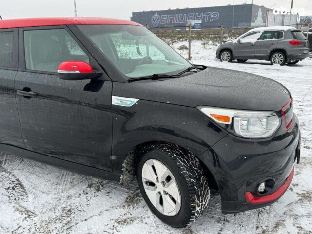 Черный Киа Soul, объемом двигателя 4.2 л и пробегом 122 тыс. км за 10490 $, фото 5 на Automoto.ua