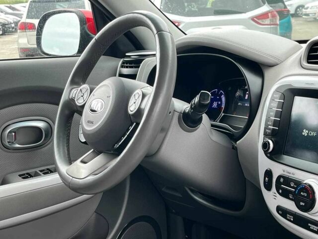 Черный Киа Soul, объемом двигателя 0 л и пробегом 95 тыс. км за 6990 $, фото 13 на Automoto.ua
