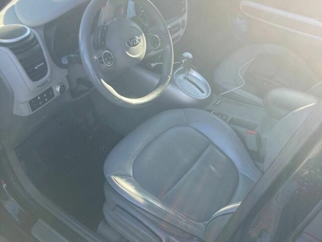 Чорний Кіа Soul, об'ємом двигуна 0 л та пробігом 175 тис. км за 6000 $, фото 4 на Automoto.ua