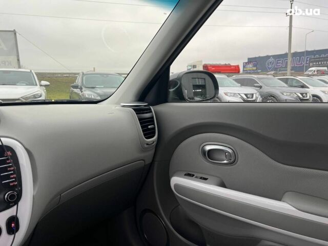 Черный Киа Soul, объемом двигателя 0 л и пробегом 100 тыс. км за 9790 $, фото 31 на Automoto.ua