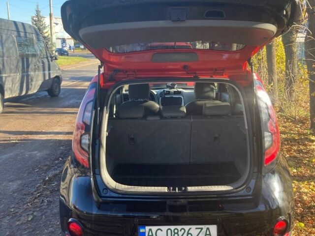 Чорний Кіа Soul, об'ємом двигуна 0 л та пробігом 175 тис. км за 6000 $, фото 6 на Automoto.ua