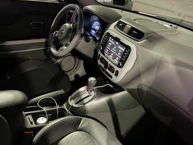 Черный Киа Soul, объемом двигателя 0 л и пробегом 2 тыс. км за 6900 $, фото 3 на Automoto.ua